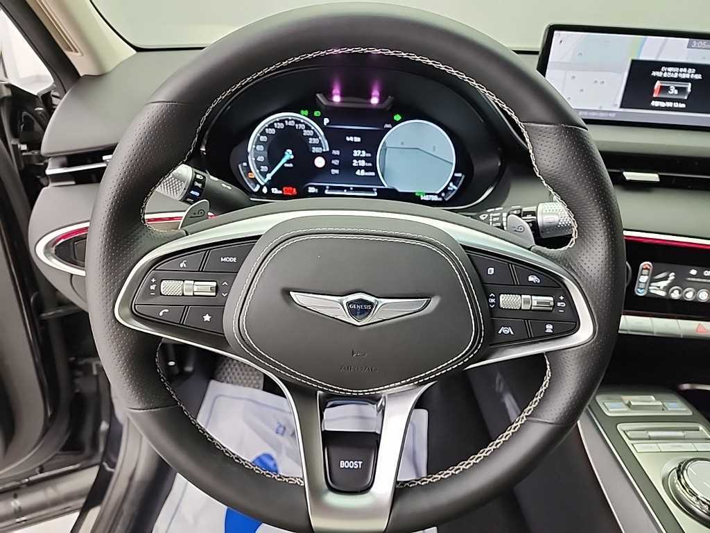 Genesis GV70 - Vista 9