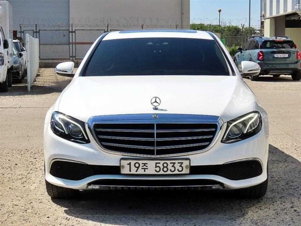 Mercedes Benz E class 2019 - Importación desde Corea - HF Imports Iquique - Foto 1