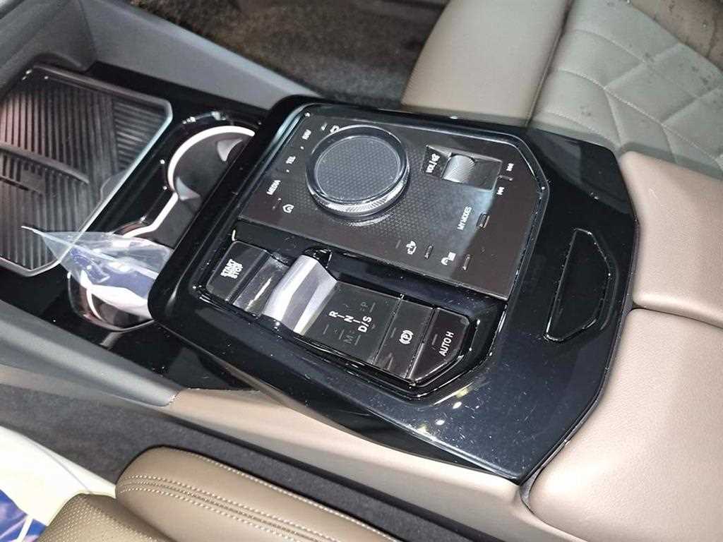 BMW 5 Series - Vista 11
