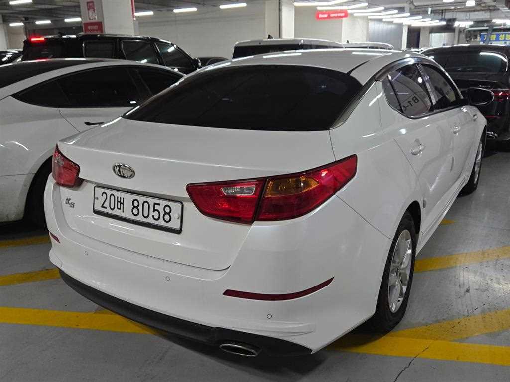 KIA K5 - Vista 4