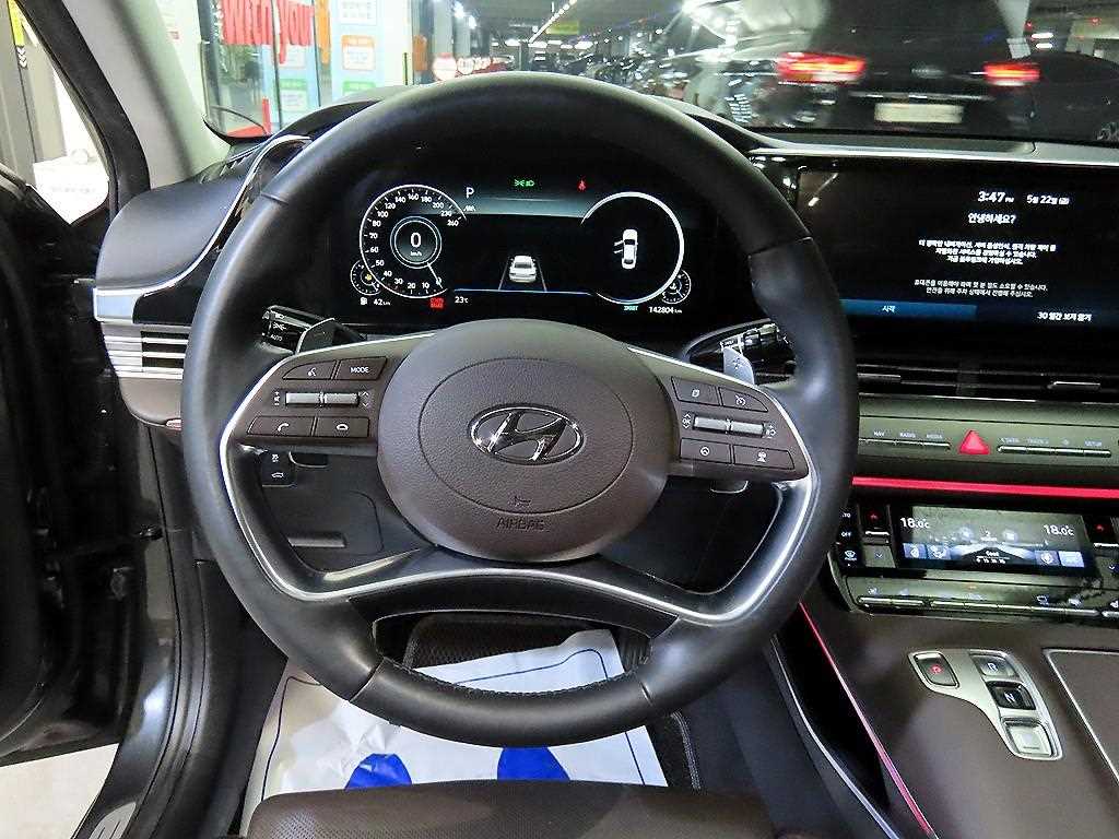 HYUNDAI Grandeur - Vista 8
