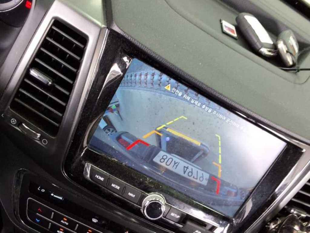 Ssangyong Rexton - Vista 10