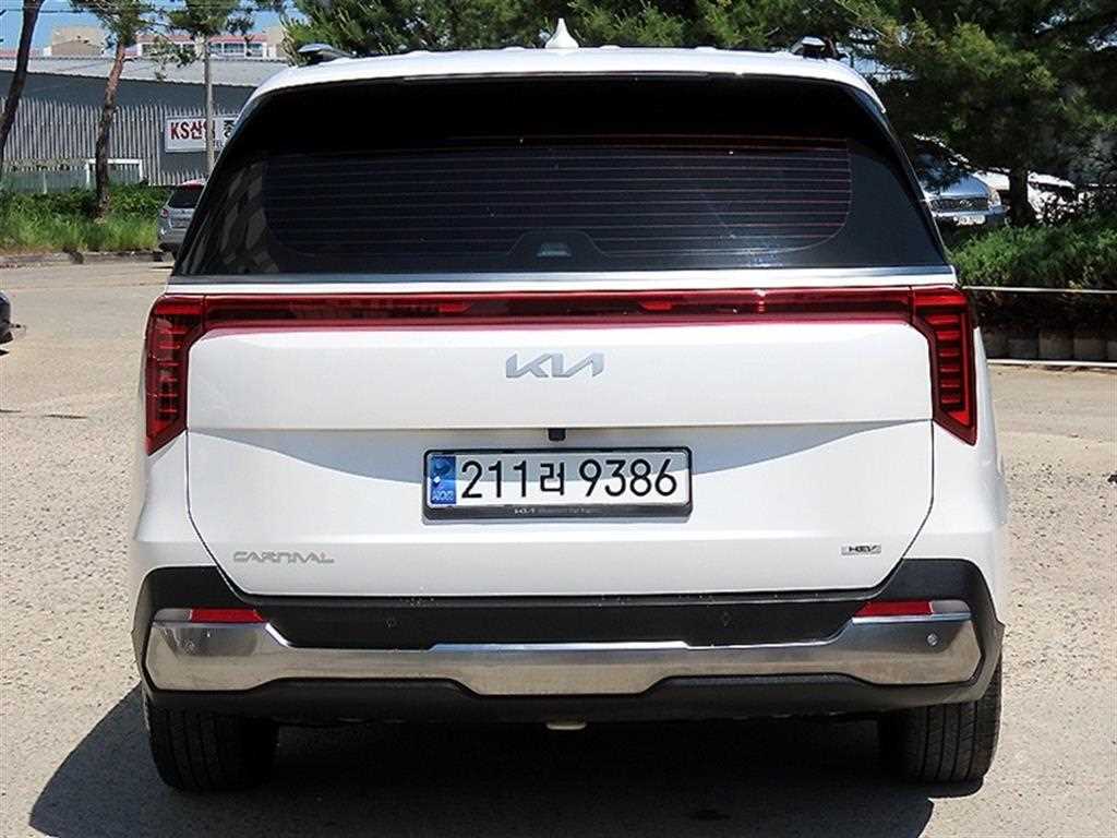 KIA Carnival - Vista 4