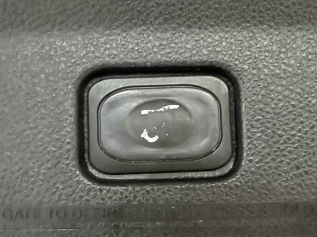 Ford Explorer - Vista 8