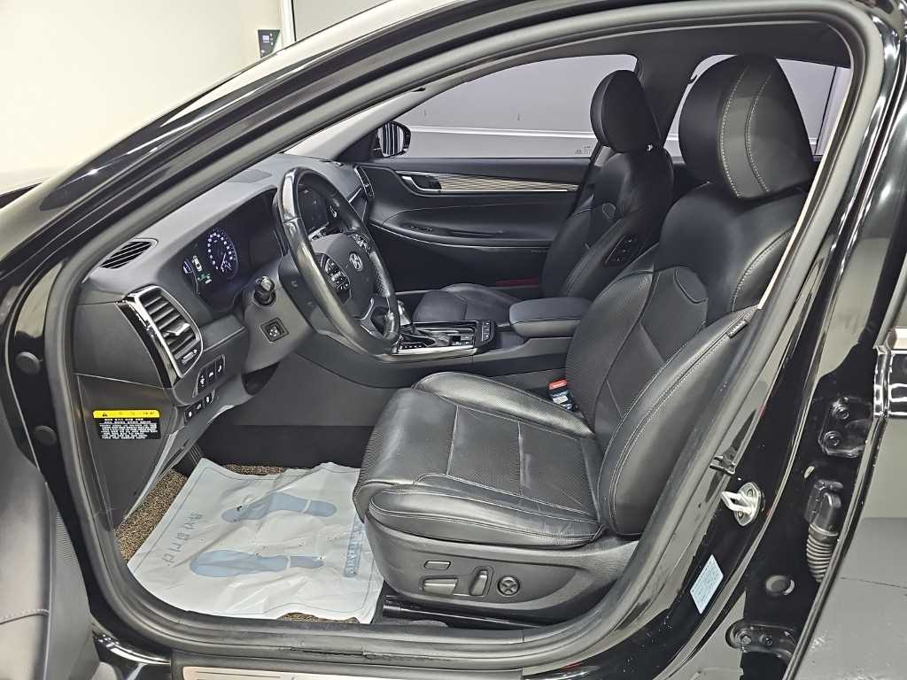 HYUNDAI Grandeur - Vista 11