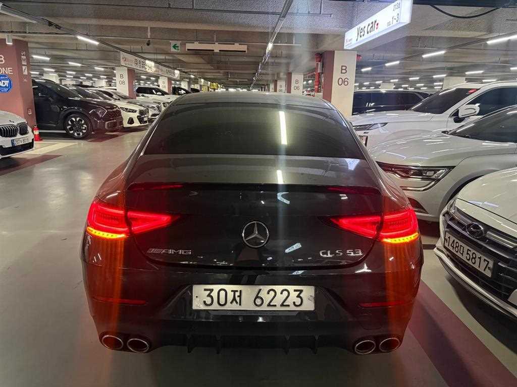 Mercedes Benz CLS Class - Vista 4