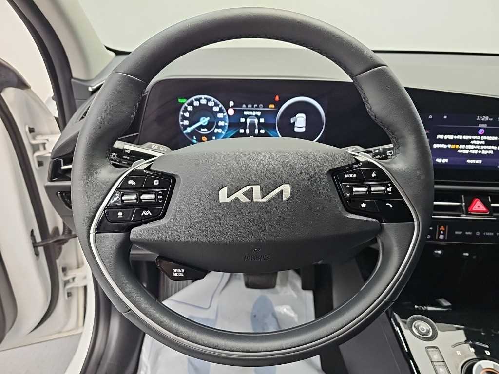 KIA Niro - Vista 9