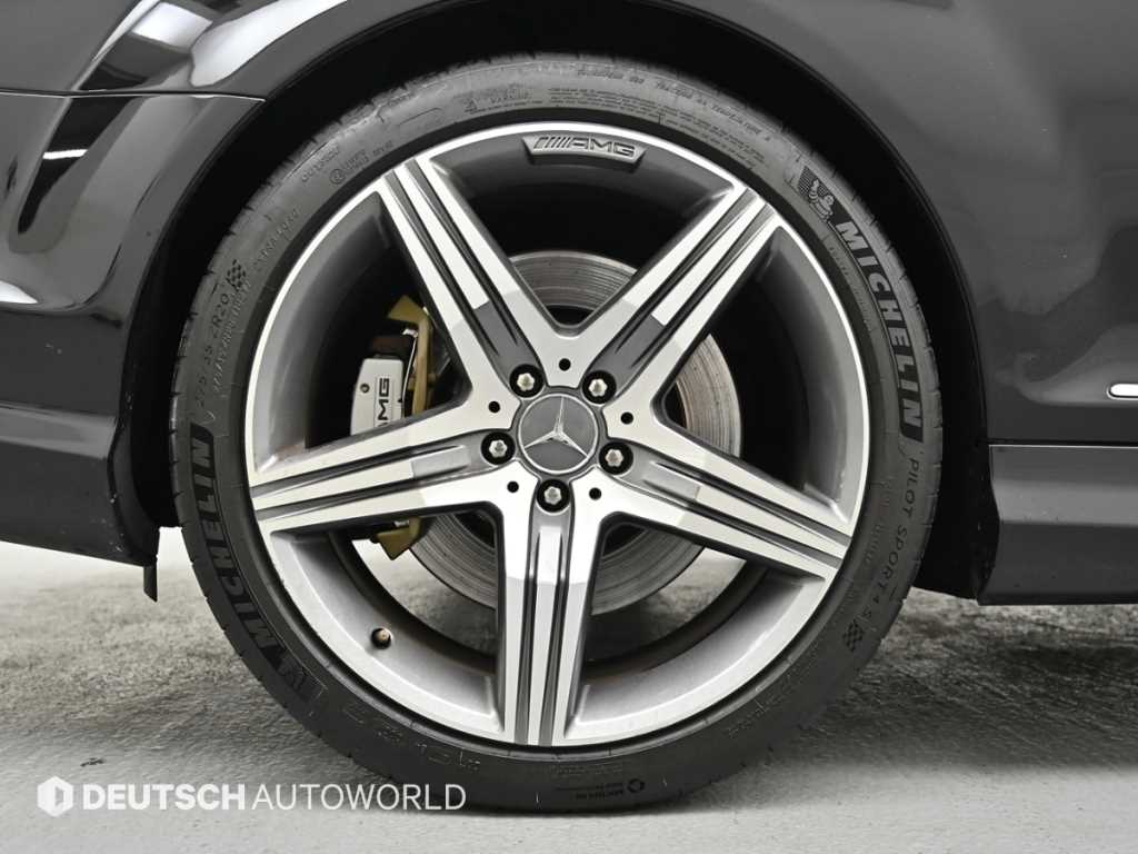 Mercedes Benz CL Class - Vista 5