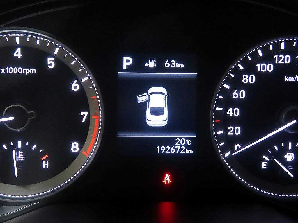 HYUNDAI Grandeur - Vista 9