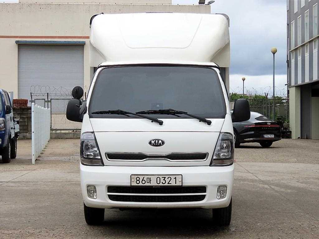 Small Truck Top_Wingbody 2020 Blanco - Importación desde Corea - HF Imports Iquique - Foto 1