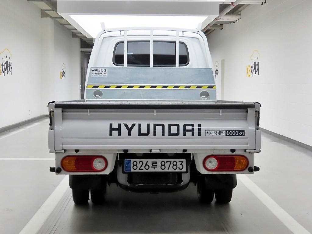 Small Truck Cargo (small) - Vista 3