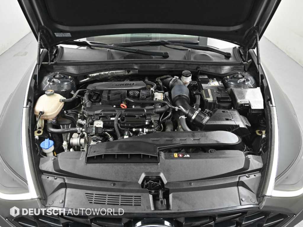 HYUNDAI Sonata - Vista 6