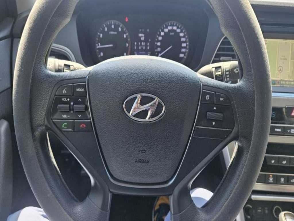 HYUNDAI Sonata - Vista 9