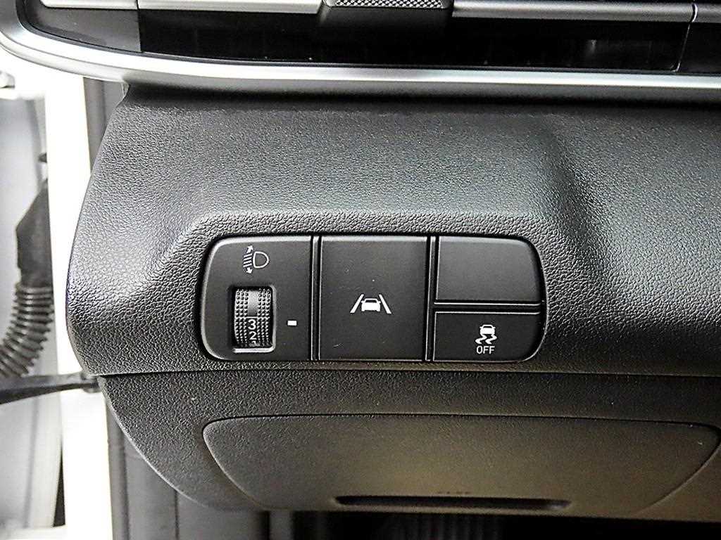 HYUNDAI Avante - Vista 12