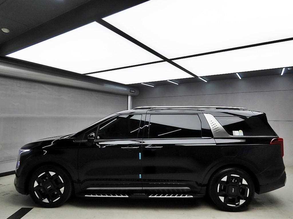 KIA Carnival - Vista 4