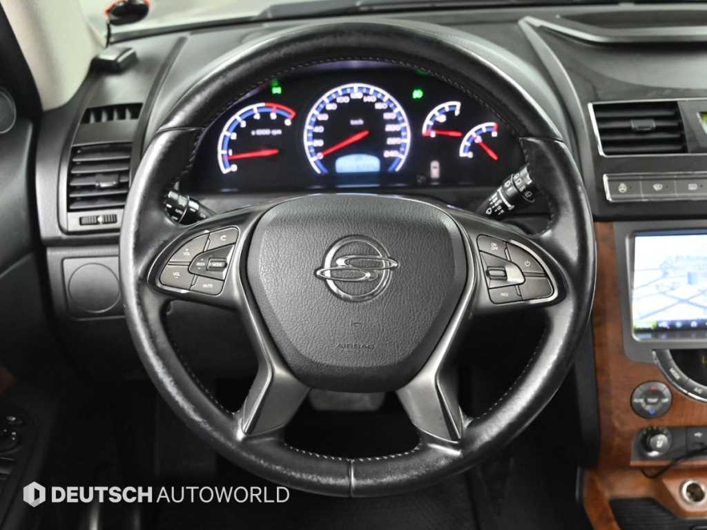 Ssangyong Rexton 2017 Plateado - Importación desde Corea - HF Imports Iquique - Foto 13