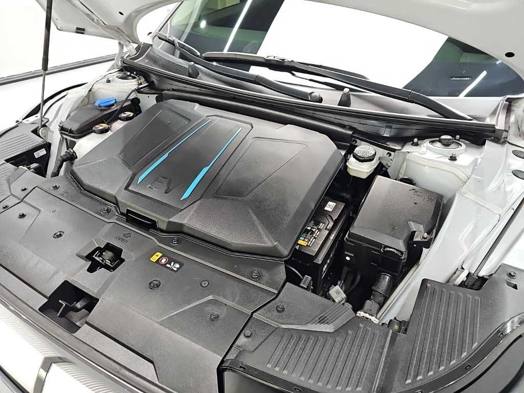 HYUNDAI Ioniq 5 - Vista 5