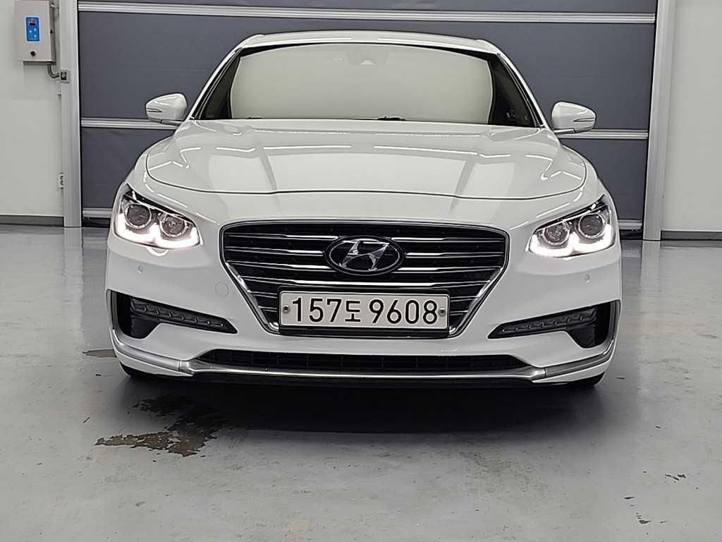 HYUNDAI Grandeur - Vista 2