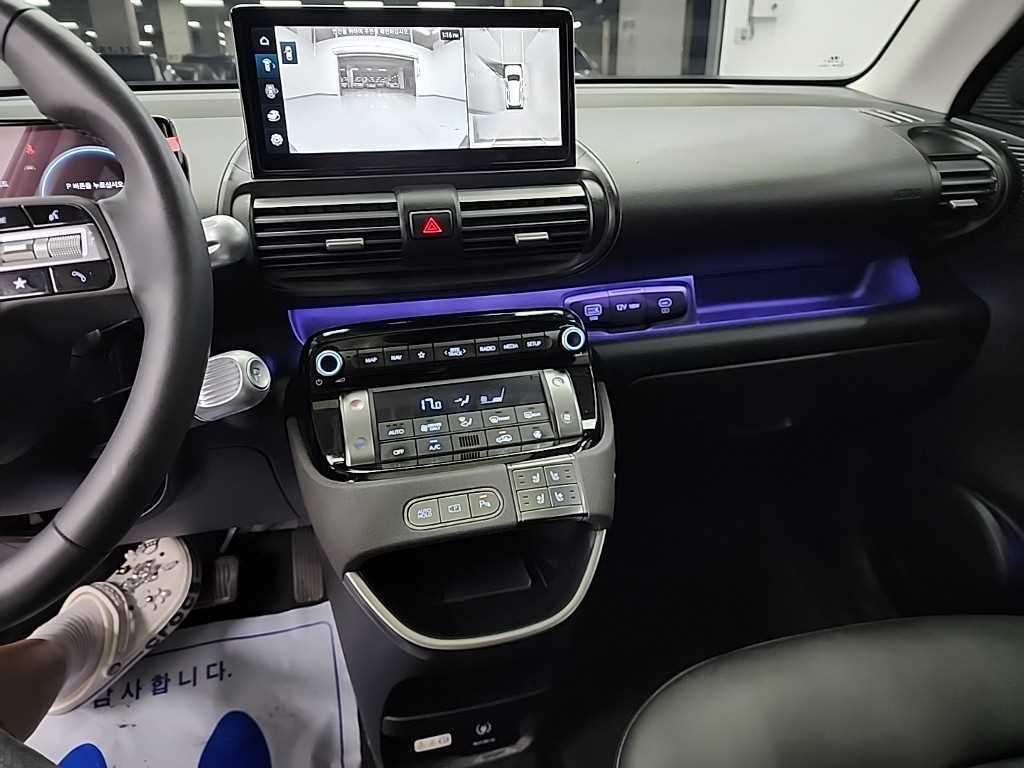 HYUNDAI Casper - Vista 10