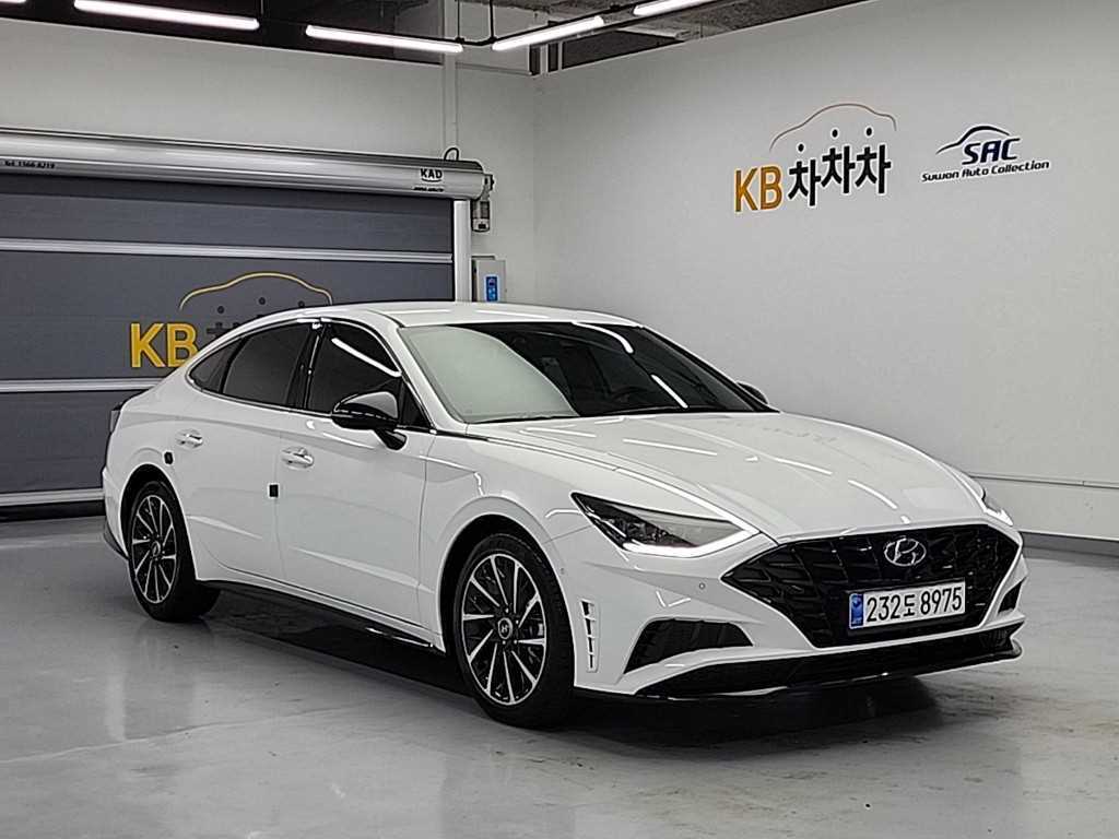 HYUNDAI Sonata - Vista 4