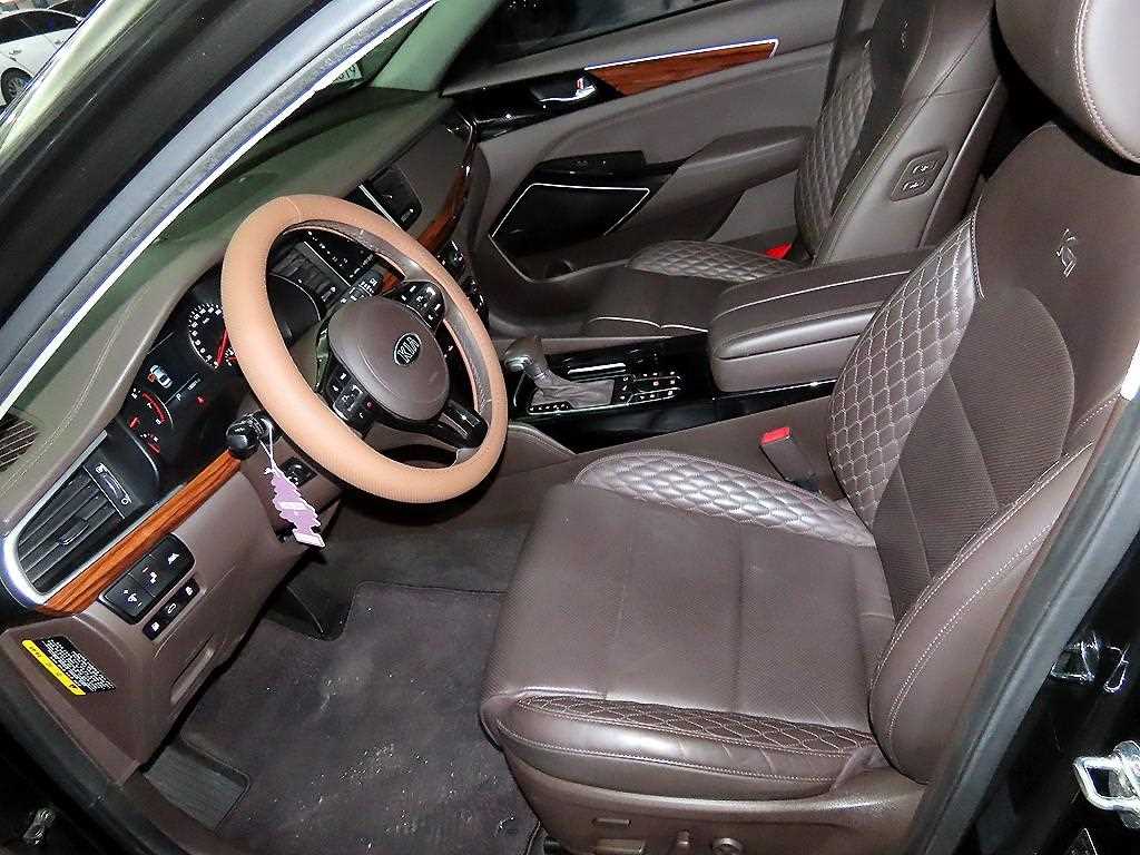 KIA K7 - Vista 6