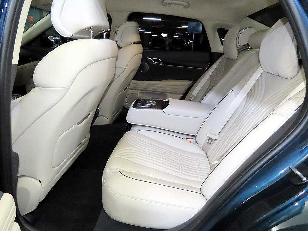 Genesis G80 - Vista 7