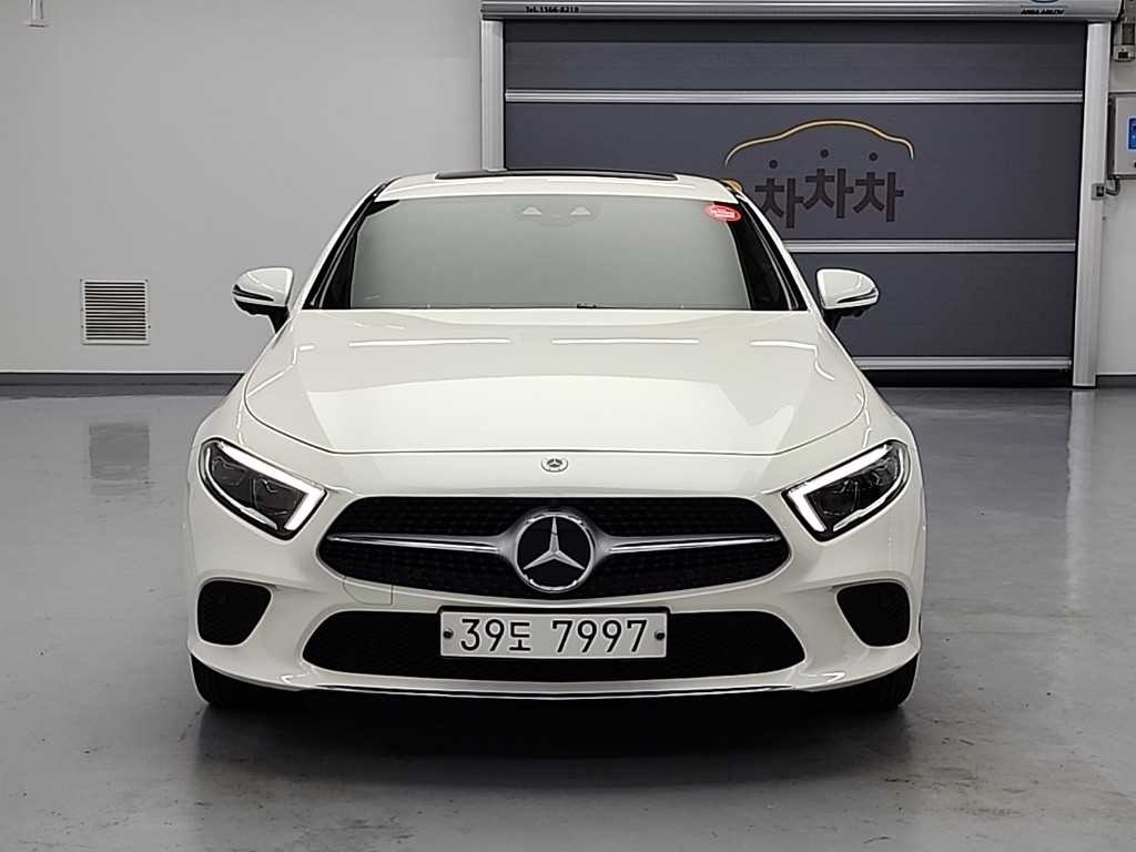Mercedes Benz CLS Class - Vista 2