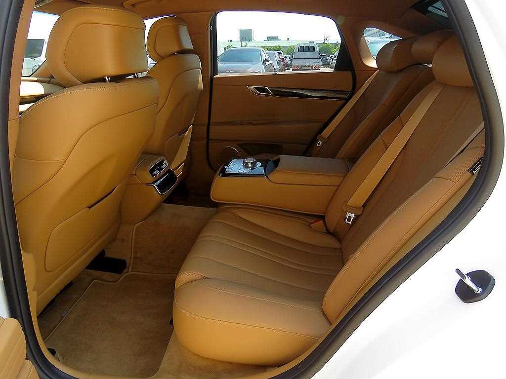 Genesis G80 - Vista 7