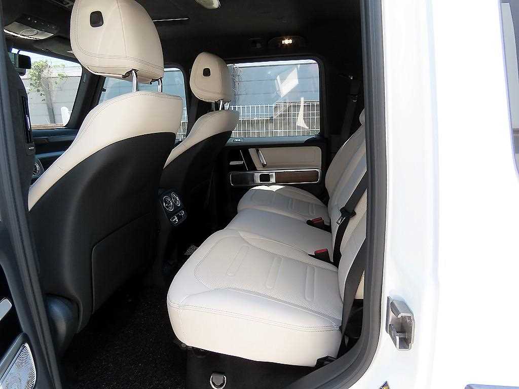 Mercedes Benz G Class (G Wagen) - Vista 6