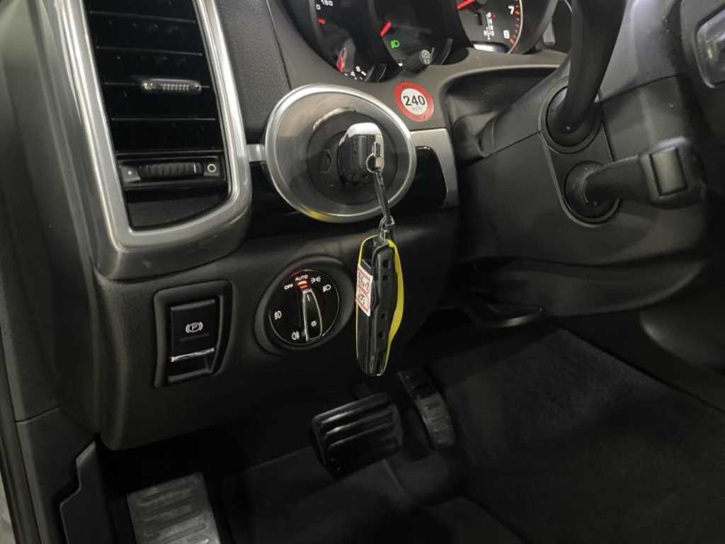 Porsche Cayenne 2016 Gris - Importación desde Corea - HF Imports Iquique - Foto 13