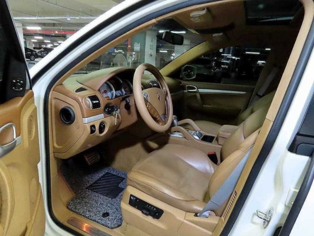Porsche Cayenne - Vista 6
