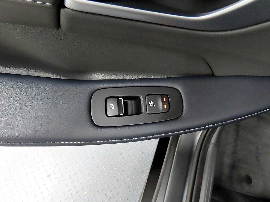 HYUNDAI Sonata - Vista 12