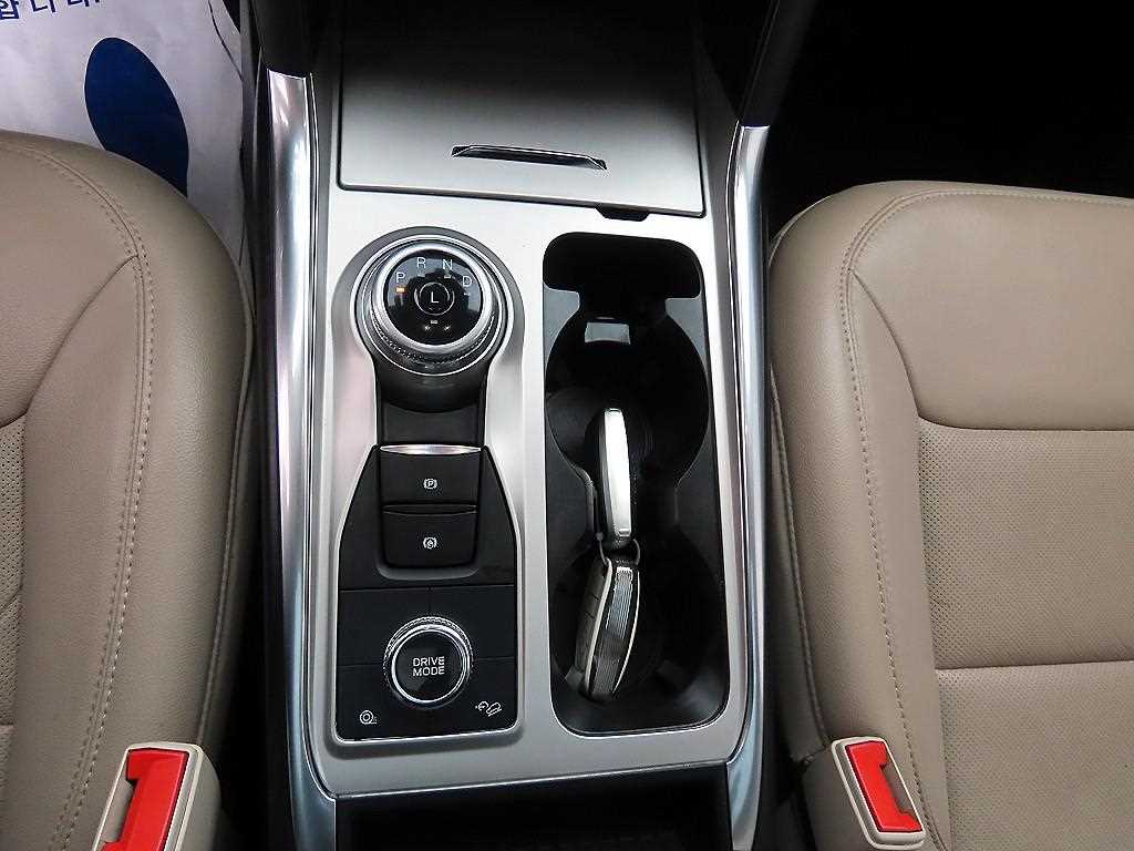 Ford Explorer - Vista 10