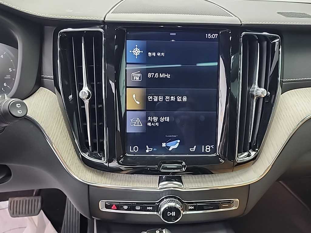 Volvo XC60 - Vista 10