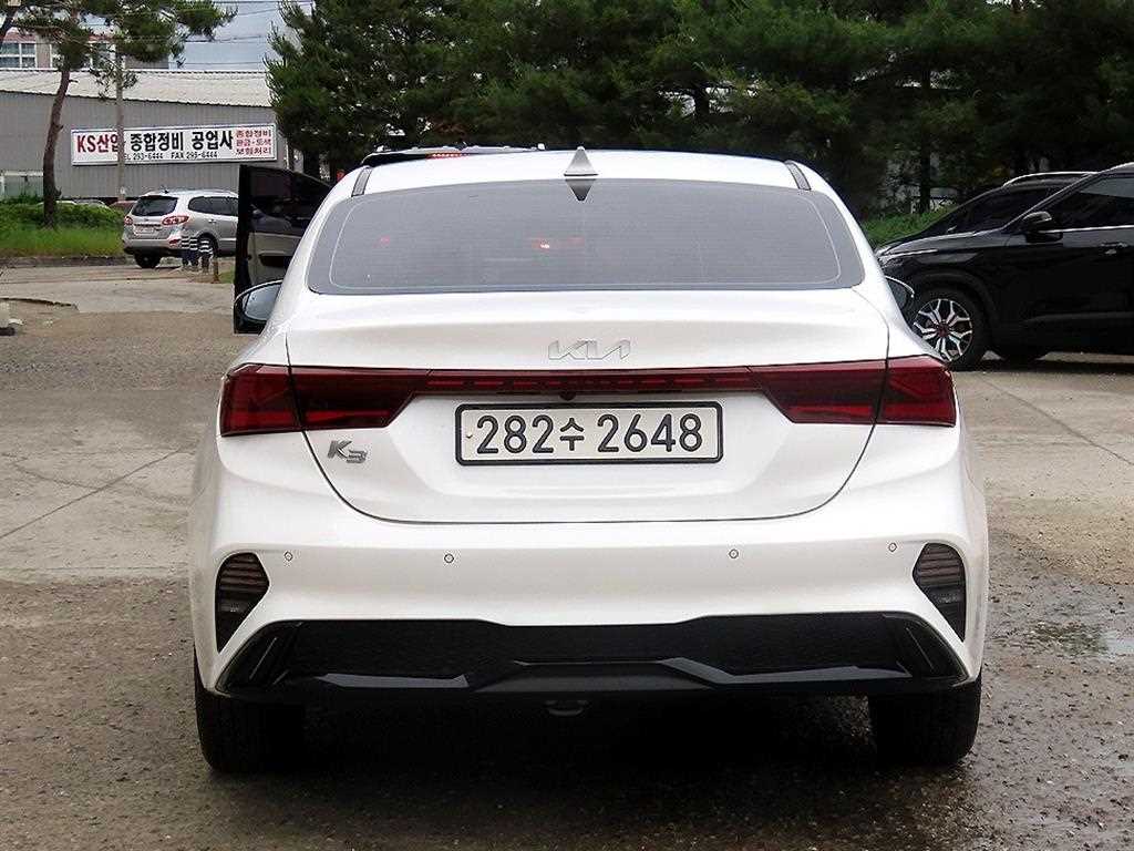 KIA K3 - Vista 4