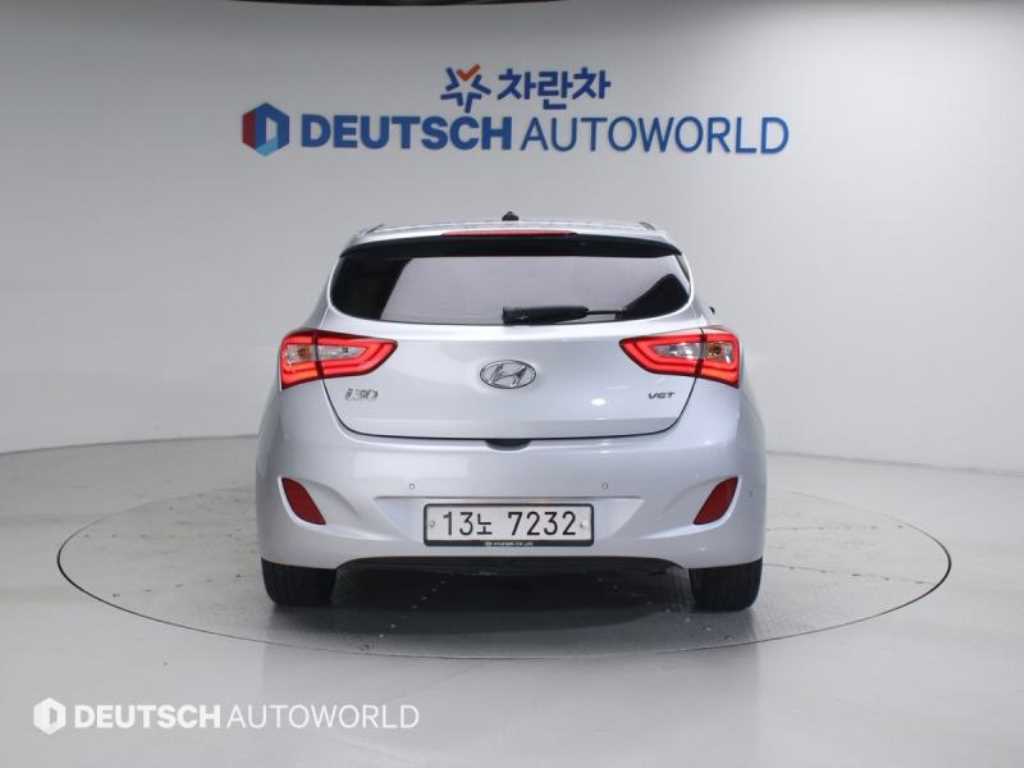 HYUNDAI i30 - Vista 4
