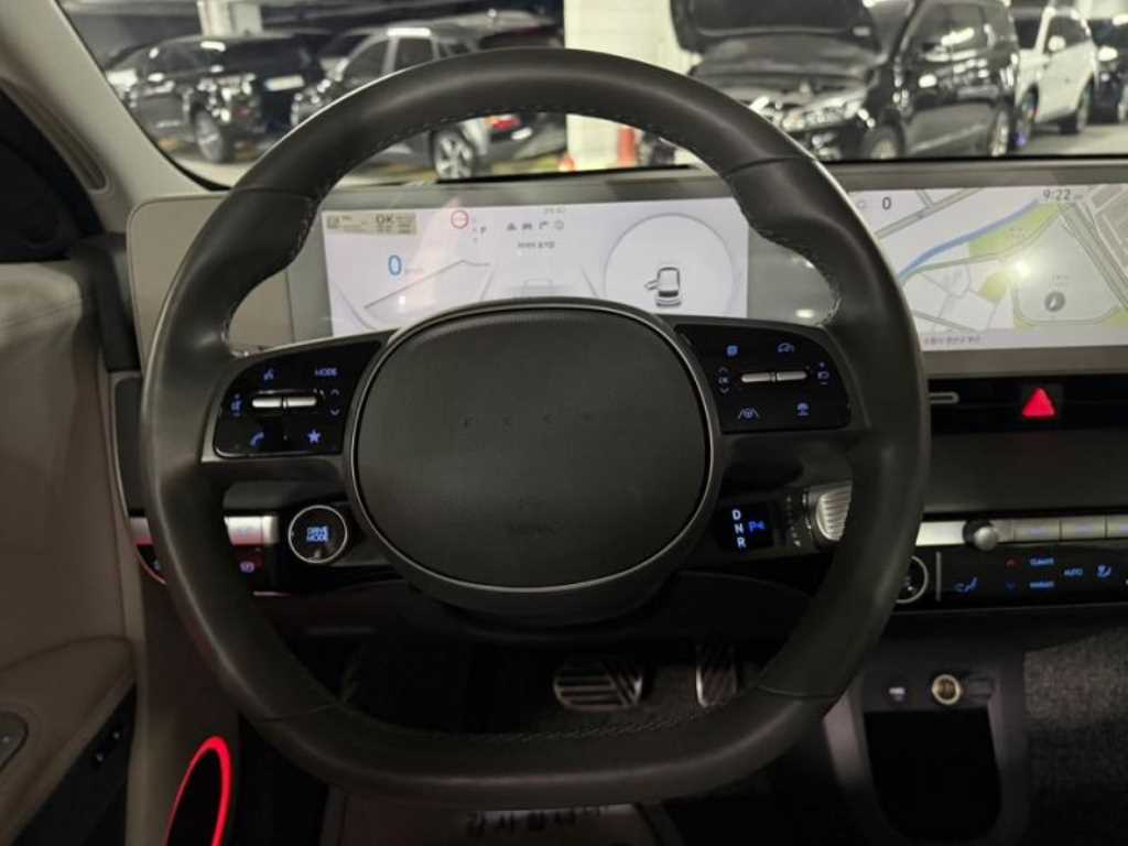 HYUNDAI Ioniq 5 - Vista 8
