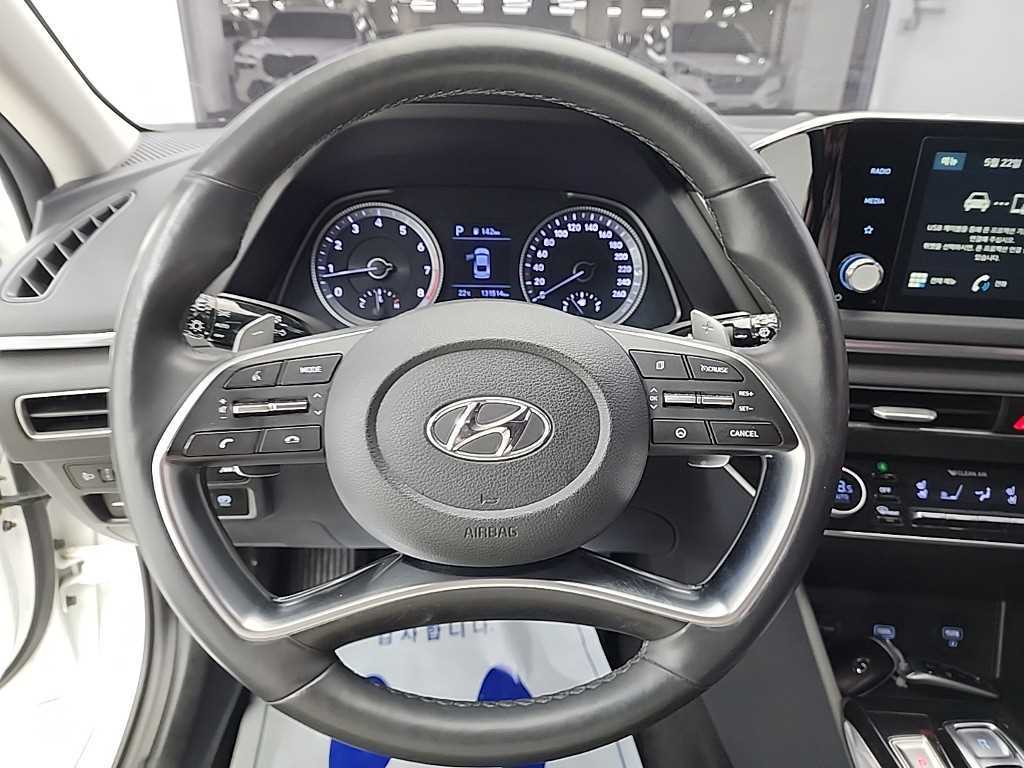 HYUNDAI Sonata - Vista 9