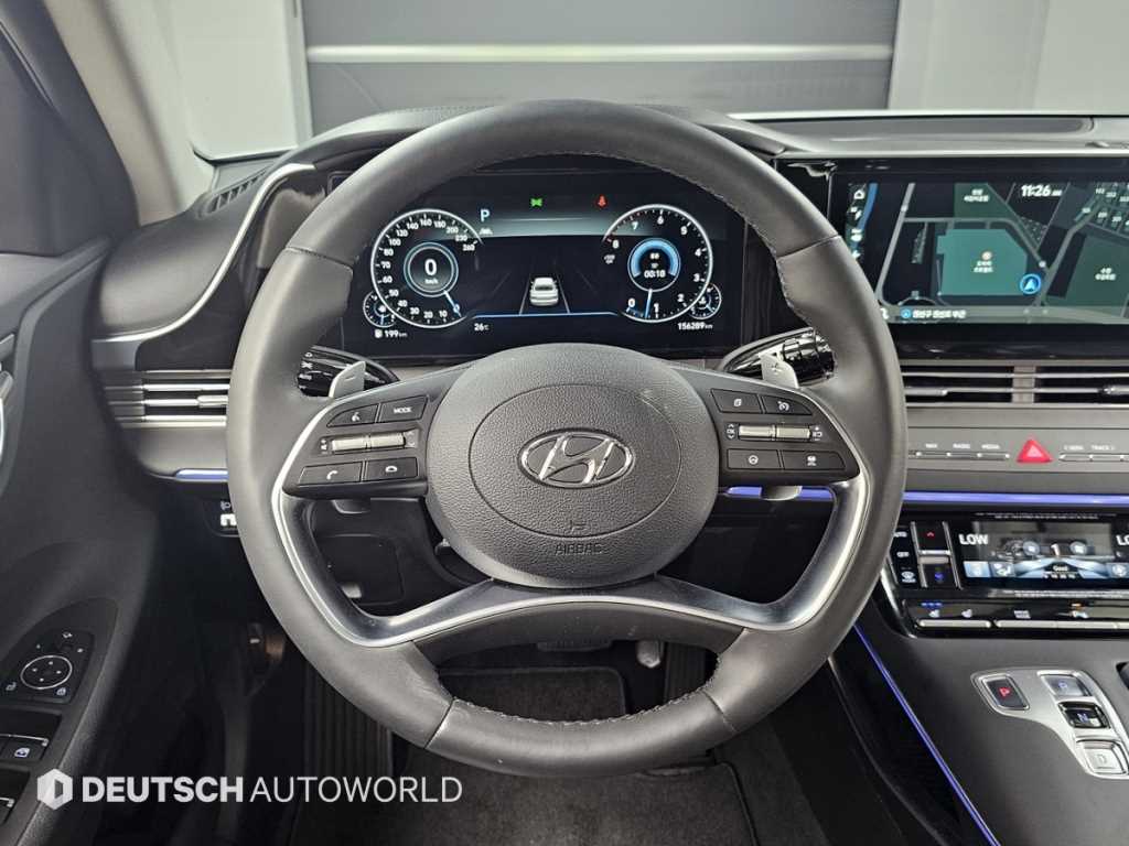HYUNDAI Grandeur - Vista 12