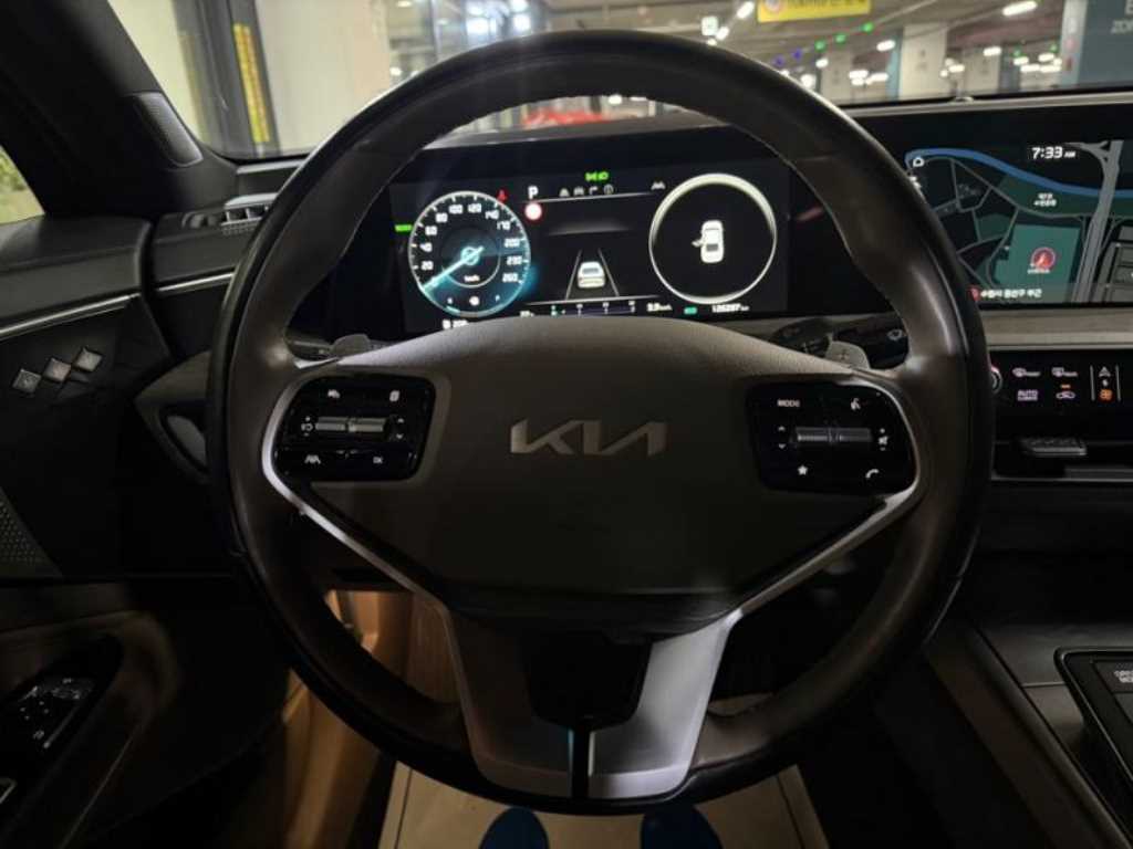 KIA K8 - Vista 8