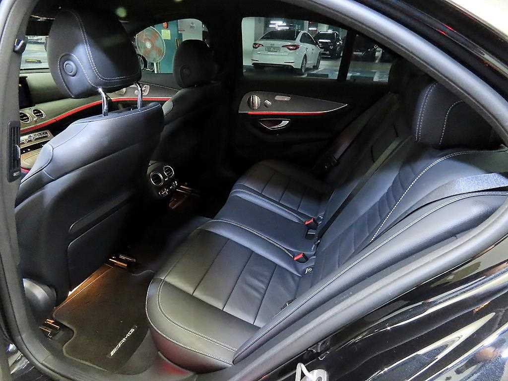 Mercedes Benz E class - Vista 7