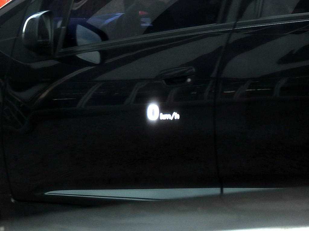 Genesis G90 - Vista 10