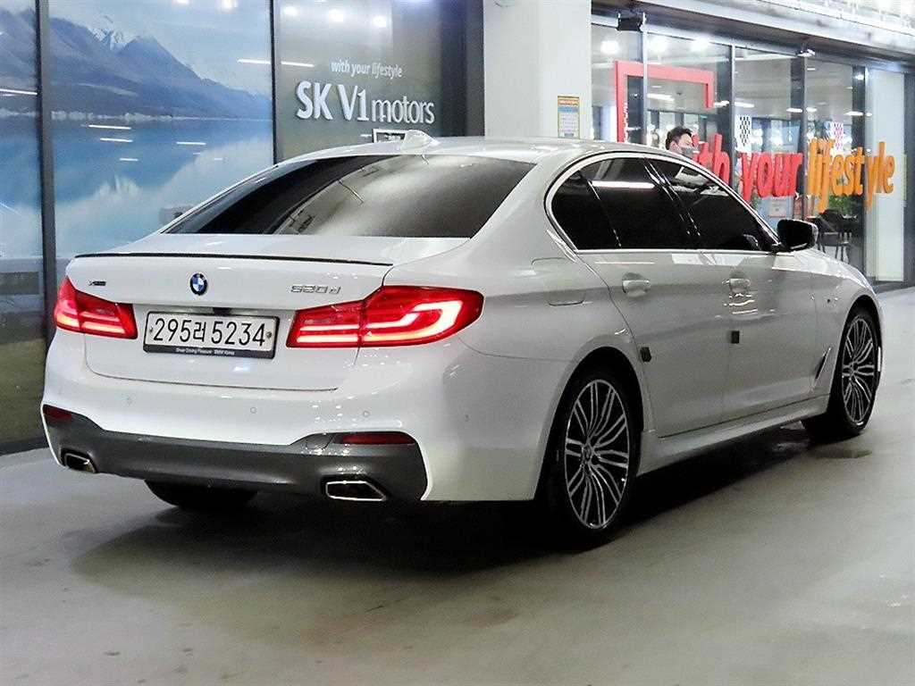 BMW 5 Series - Vista 4
