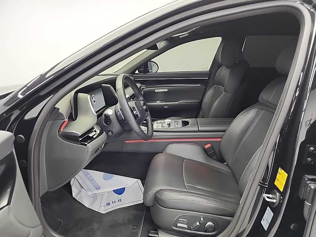 Genesis G90 - Vista 11