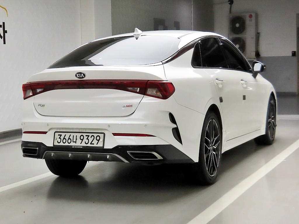 KIA K5 - Vista 4