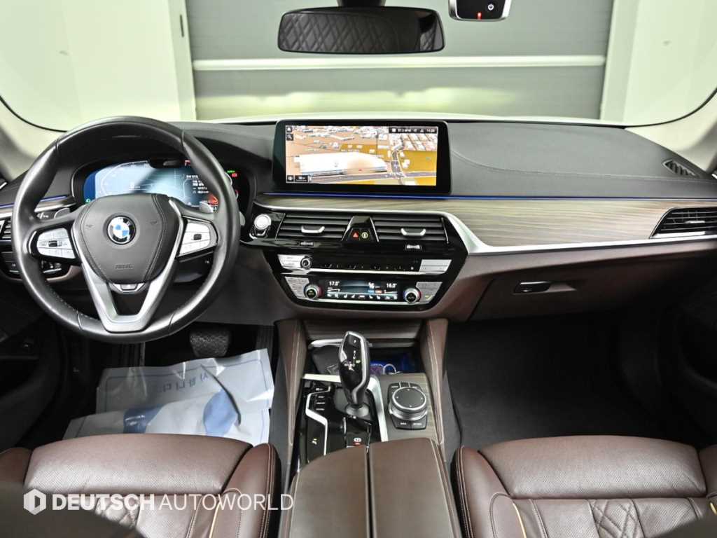 BMW 5 Series - Vista 7
