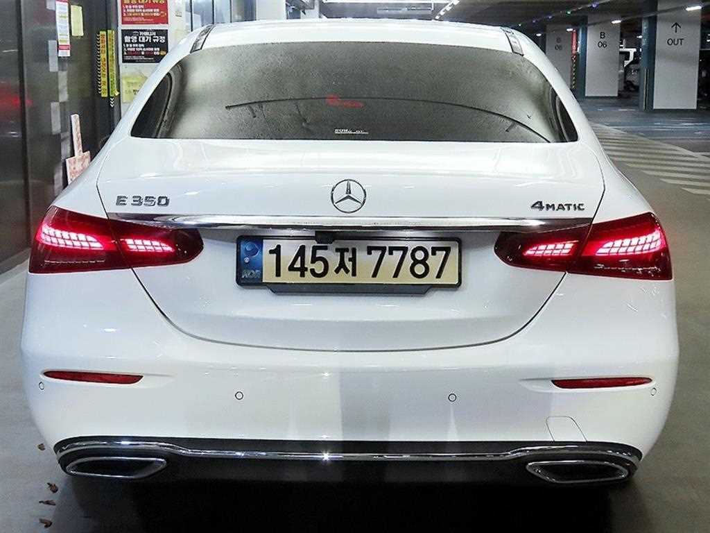Mercedes Benz E class - Vista 5