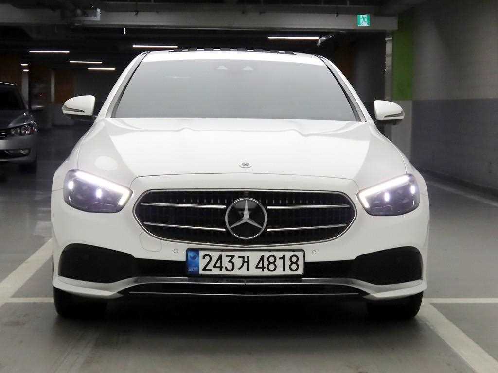 Mercedes Benz E class 2022 Blanco - Importación desde Corea - HF Imports Iquique - Foto 1