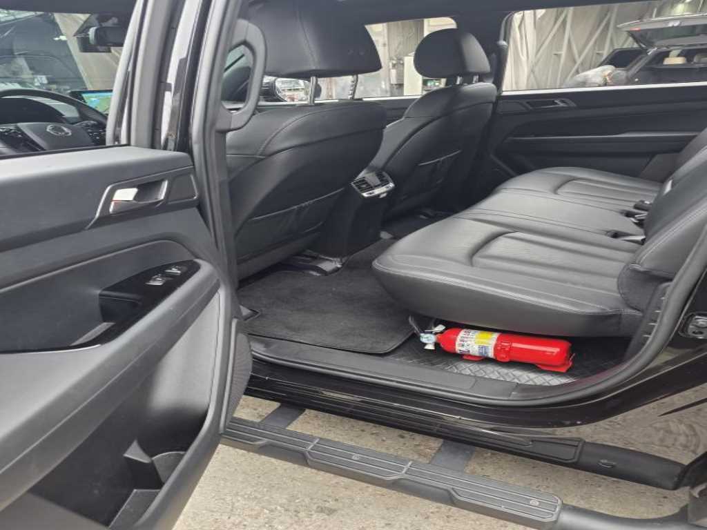 Ssangyong Musso 2025 Negro - Importación desde Corea - HF Imports Iquique - Foto 13