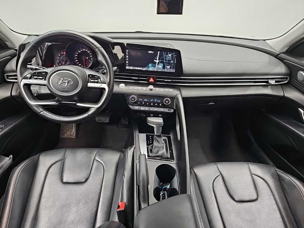 HYUNDAI Avante - Vista 7